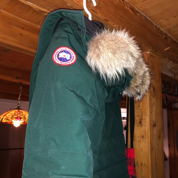 Algonquin Green Lorette Parka - Picture 2 of 7